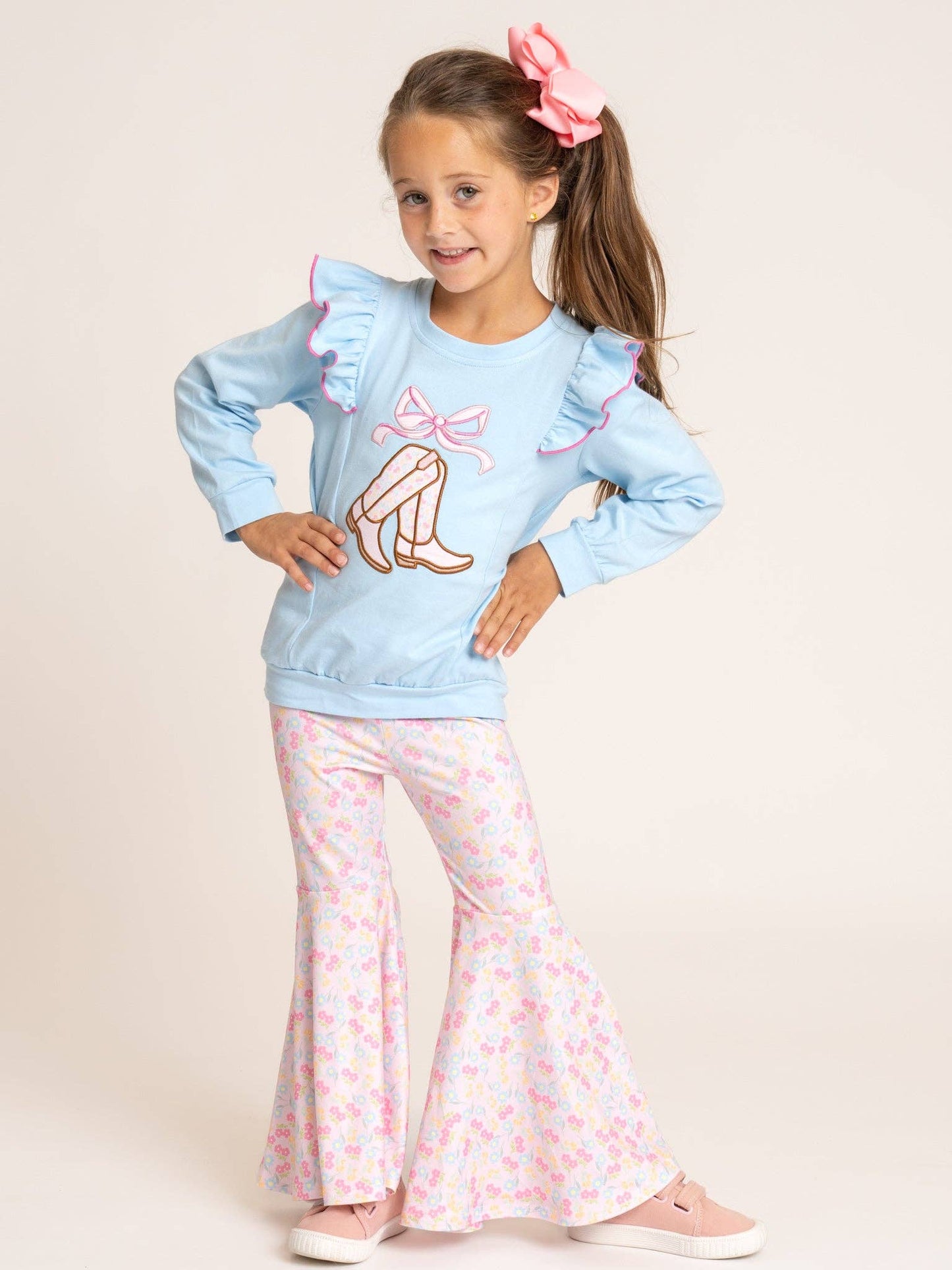 Boots & Bows Floral Bell-Bottom Outfit