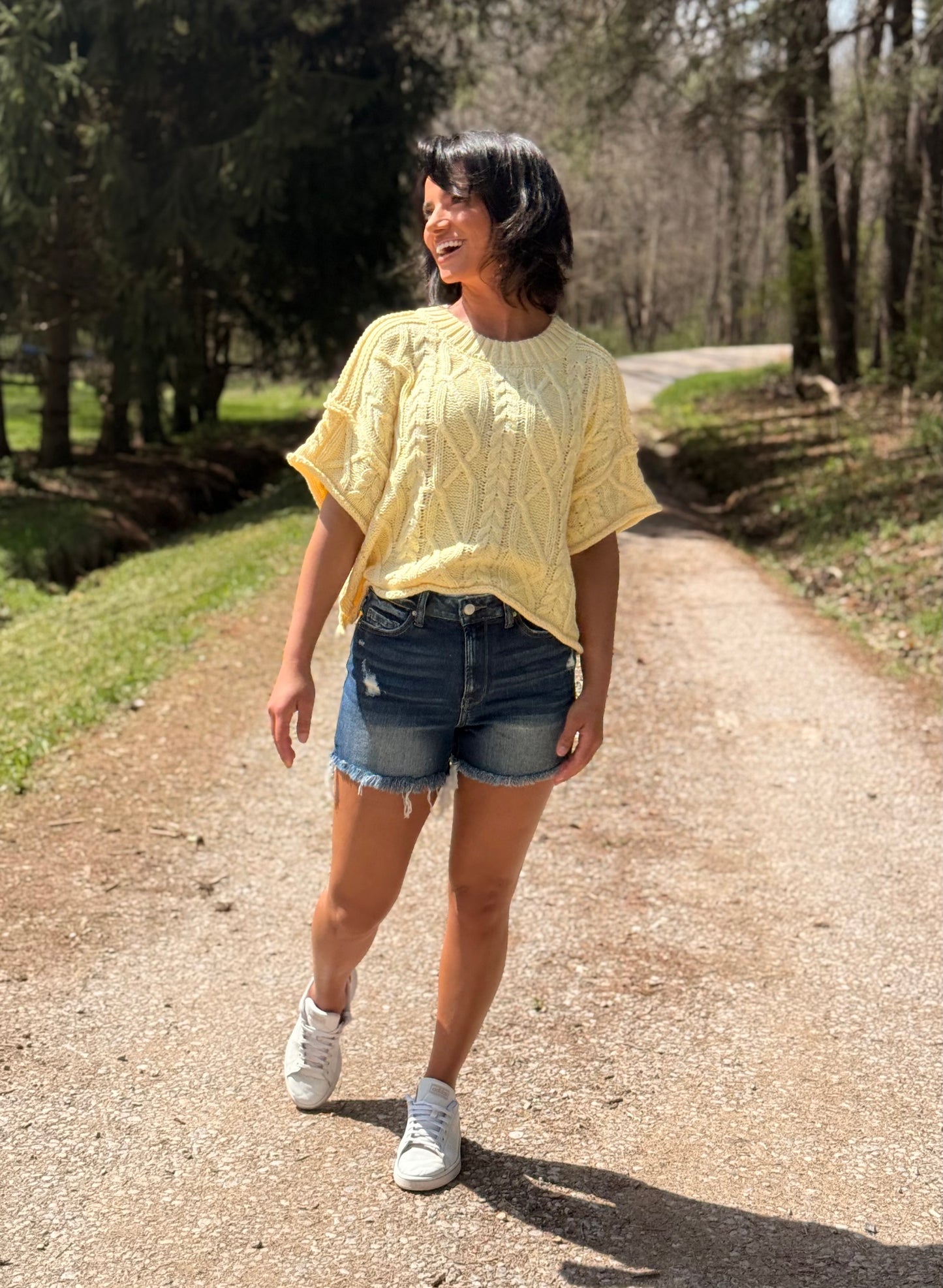 ROUND NECK SHORT SLEEVE KNIT SWEATER TOP: BUTTER YELLOW