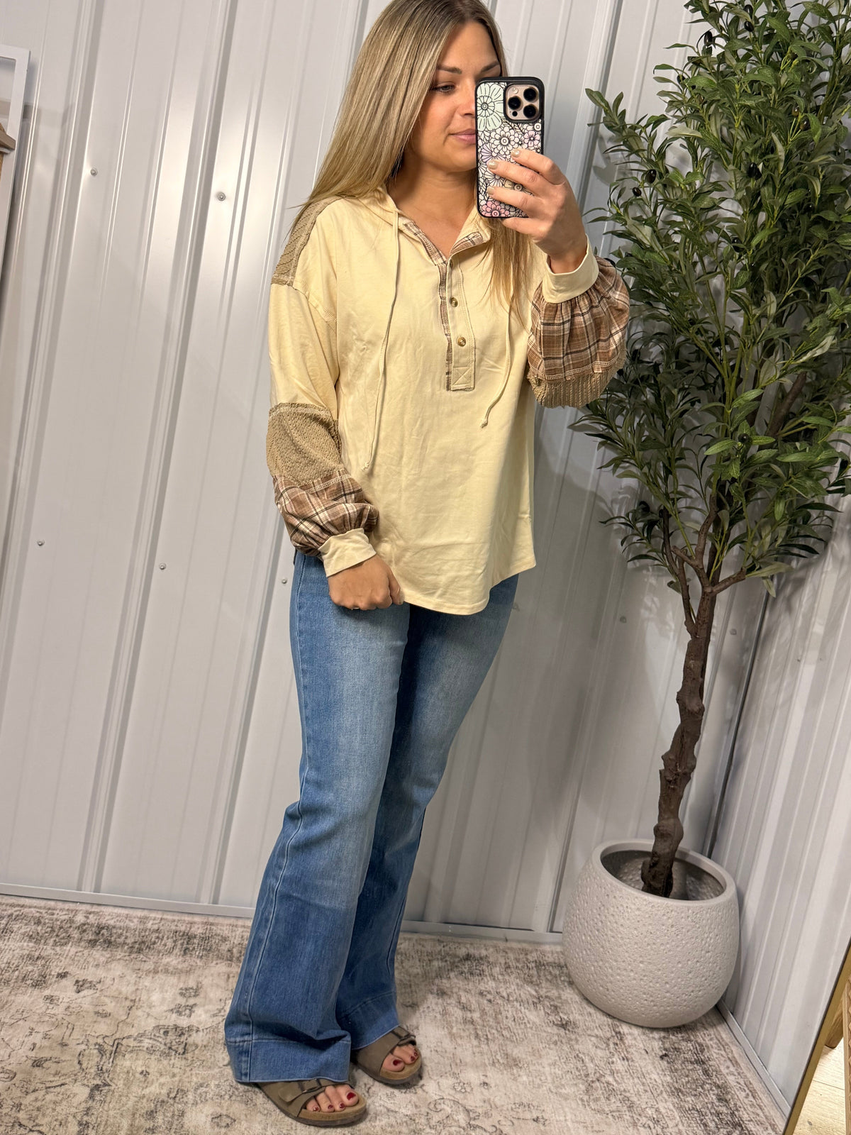 Plaid Contrast Pullover