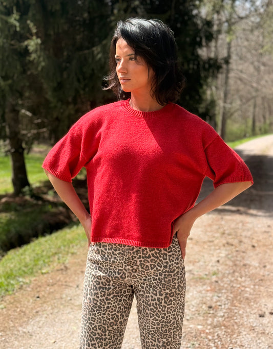 SHORT SLEEVE CREW NECK BOXY SWEATER TOP: Red