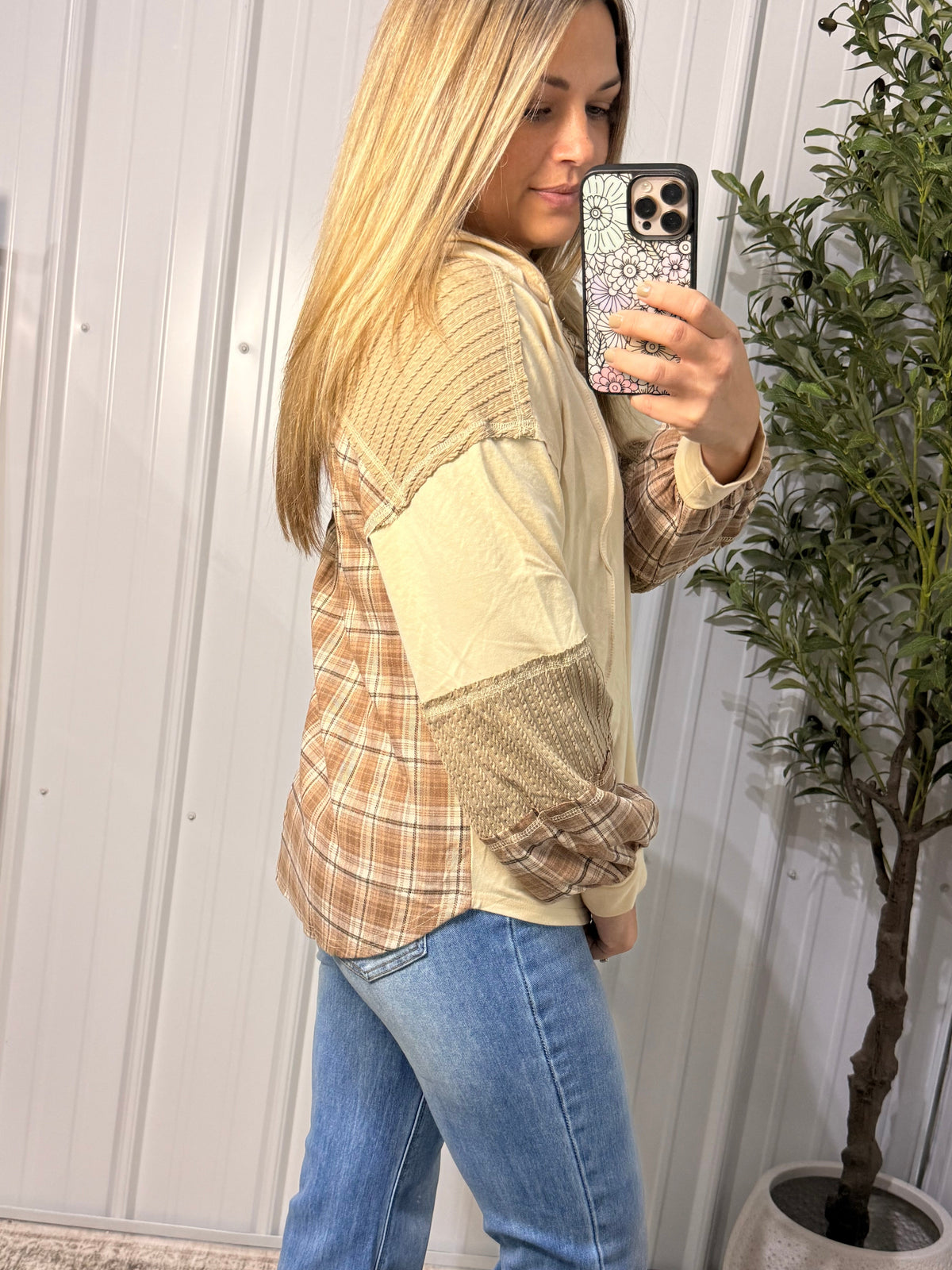 Plaid Contrast Pullover