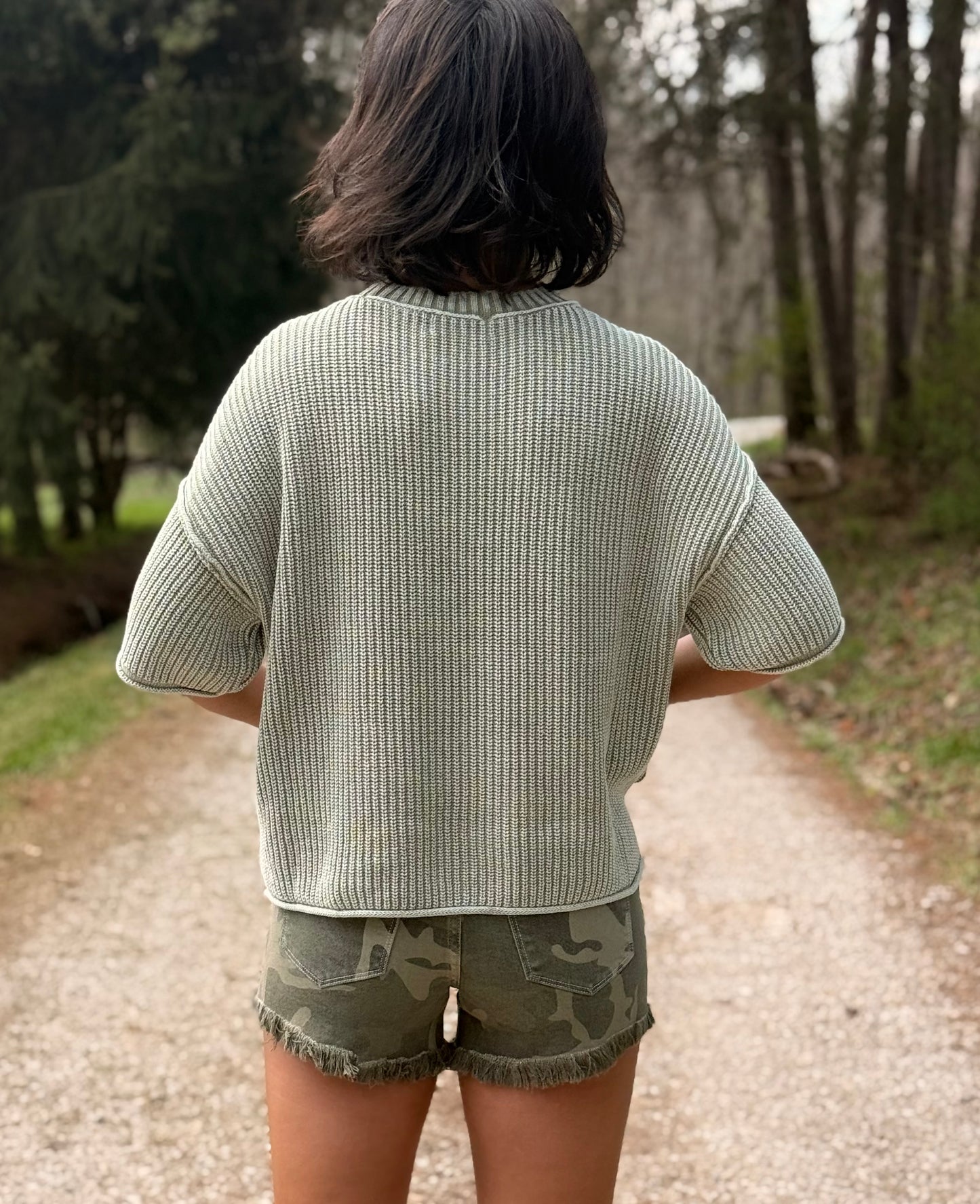 Washed short sleeve boxy knit : Light Olive