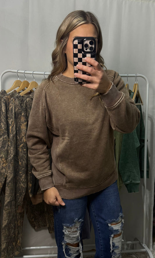 Side Ribbed Acid Wash Pullover - Mocha