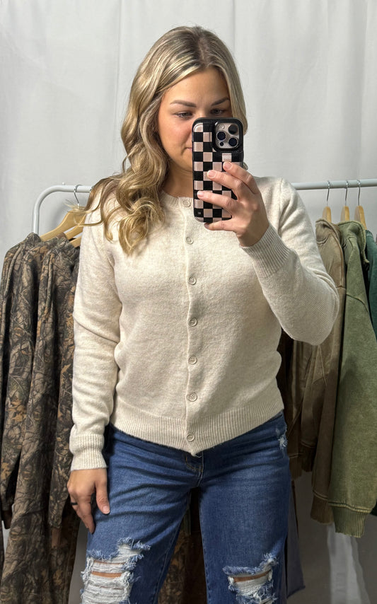Round neck button Cardigan - Cream