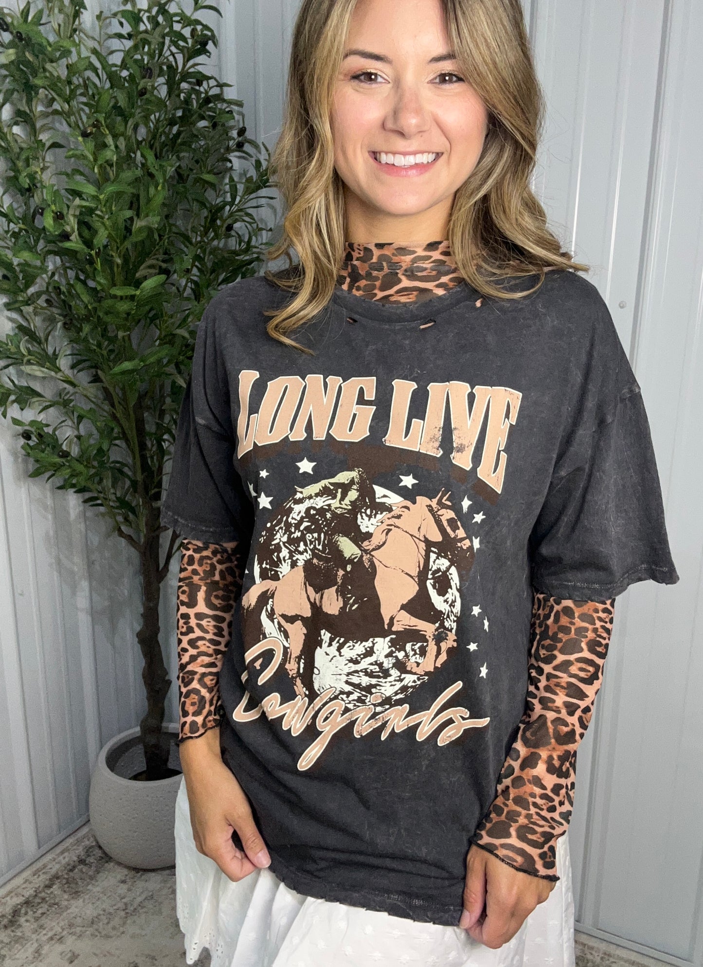 Long Live Cowgirls Vintage-Wash Graphic Tee