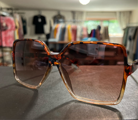 Hanna Hexagon Frame Sunglasses