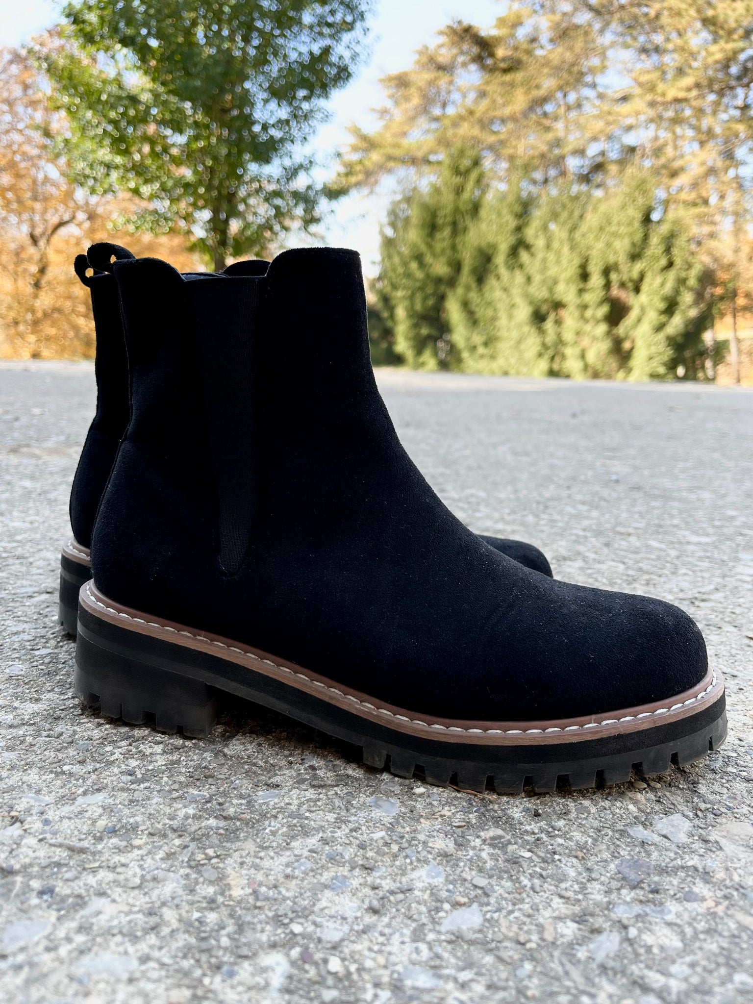 Chunky Chelsea Boots
